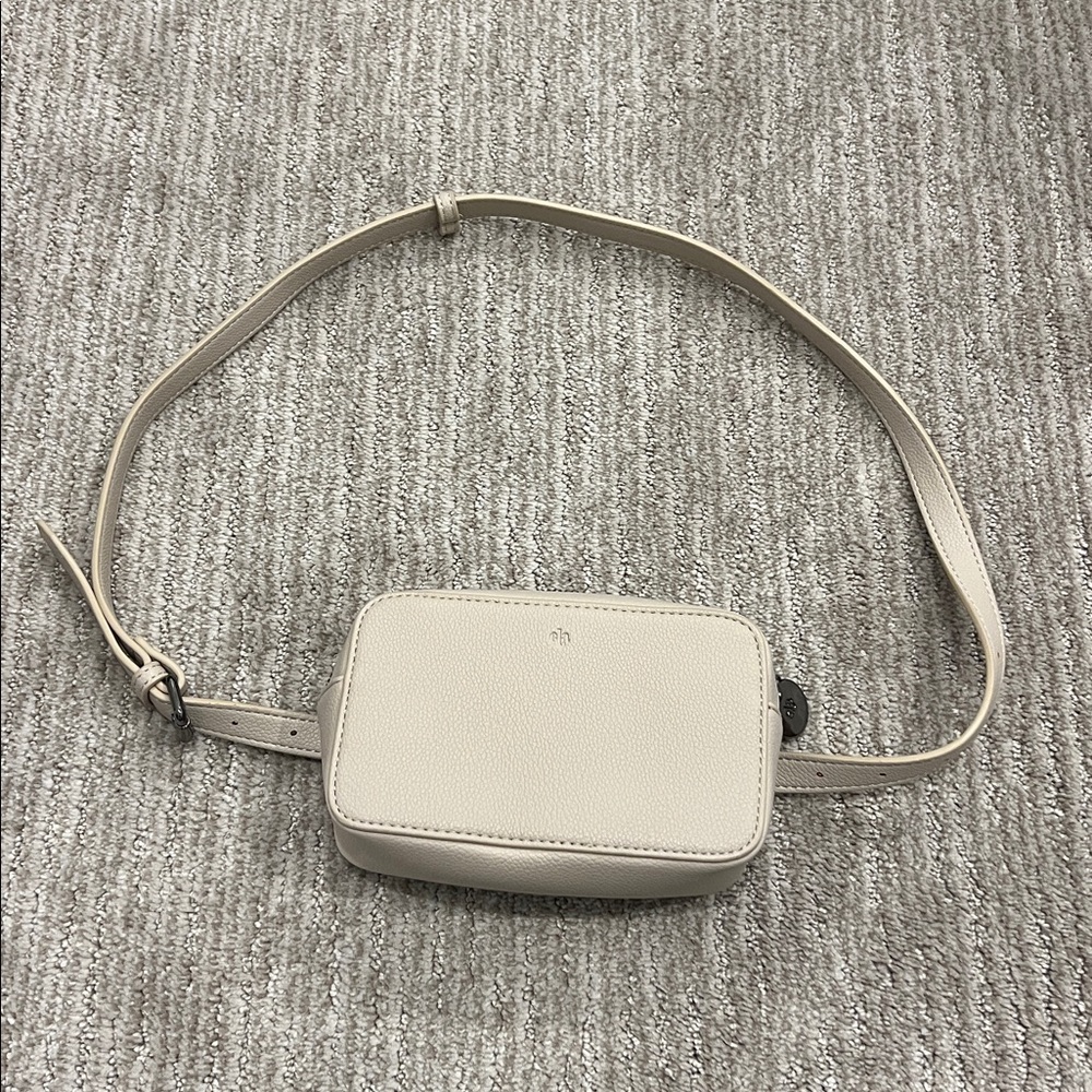 Cream belt Bag